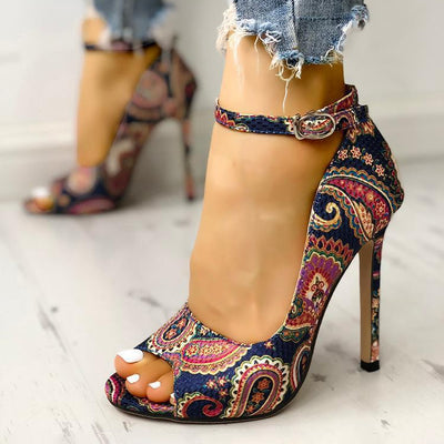 Stylish printed toe buckle high heels with a low-cut design and bag heel back, featuring a decorative buckle and vibrant print on the toe, set against a sleek silhouette.